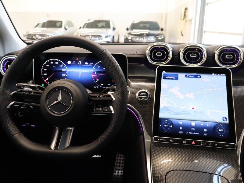 13 - Mercedes GLC coupe 220 d amg line premium 4matic 9g-tronic