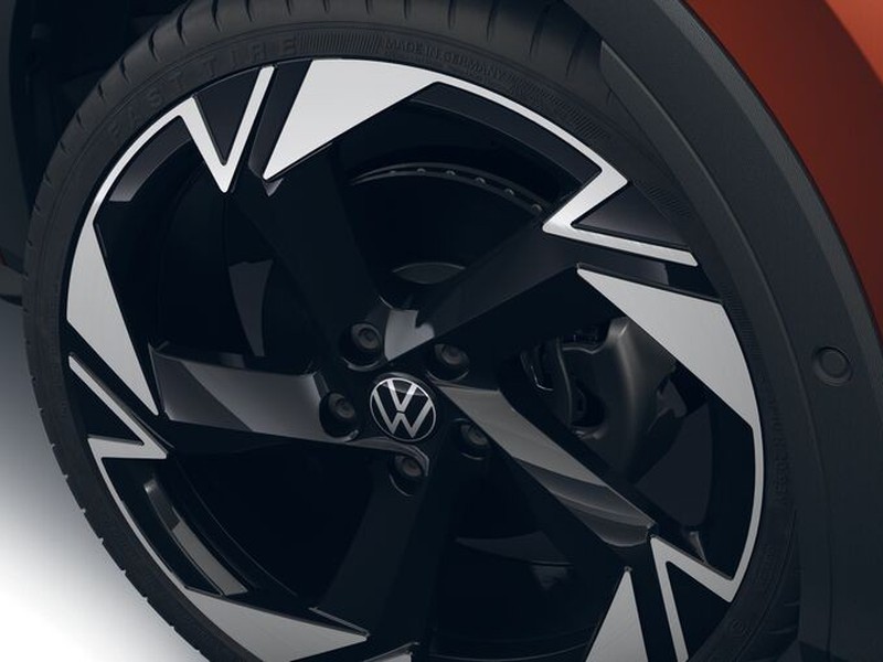 7 - Volkswagen T-Roc 1.5 etsi act 115cv style dsg