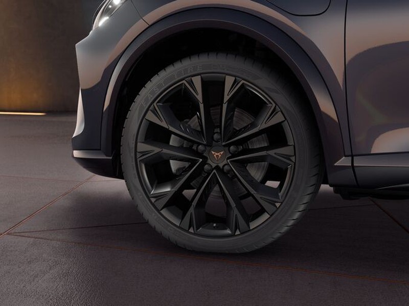 7 - Cupra Formentor 1.5 e-hybrid 204cv dark night dsg