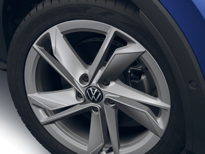 7 - Volkswagen T-Roc 1.5 etsi act 115cv style dsg