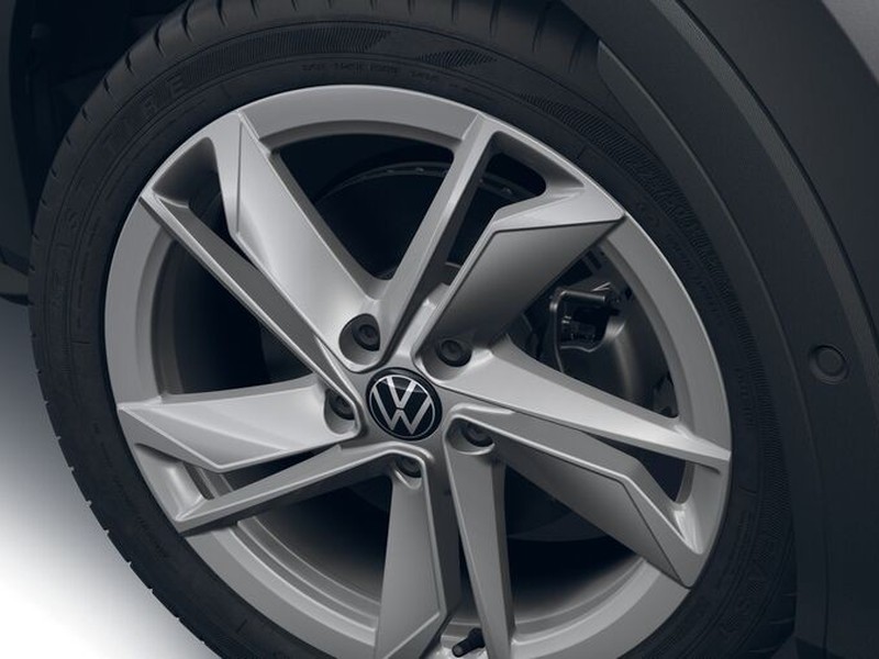 7 - Volkswagen T-Roc 1.5 etsi act 115cv style dsg