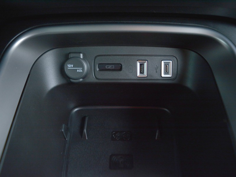 19 - Jeep Avenger 1.2 turbo 100cv summit fwd