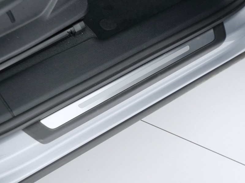 19 - Audi Q3 35 2.0 tdi business advanced s tronic