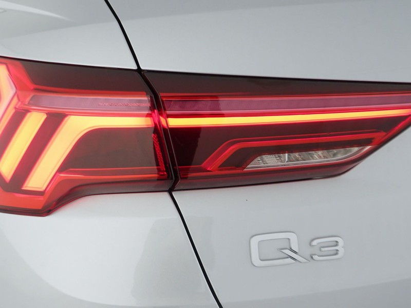 7 - Audi Q3 35 2.0 tdi business advanced s tronic