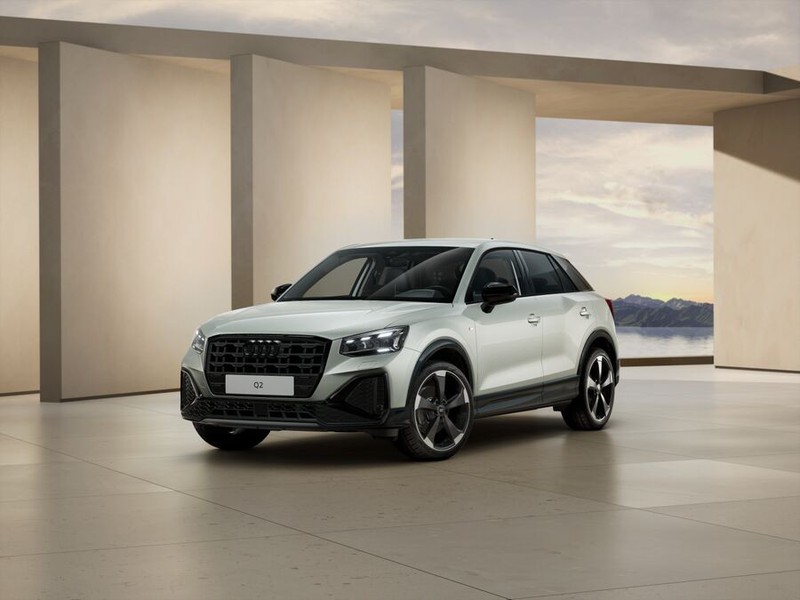 1 - Audi Q2 35 2.0 tdi identity black s tronic