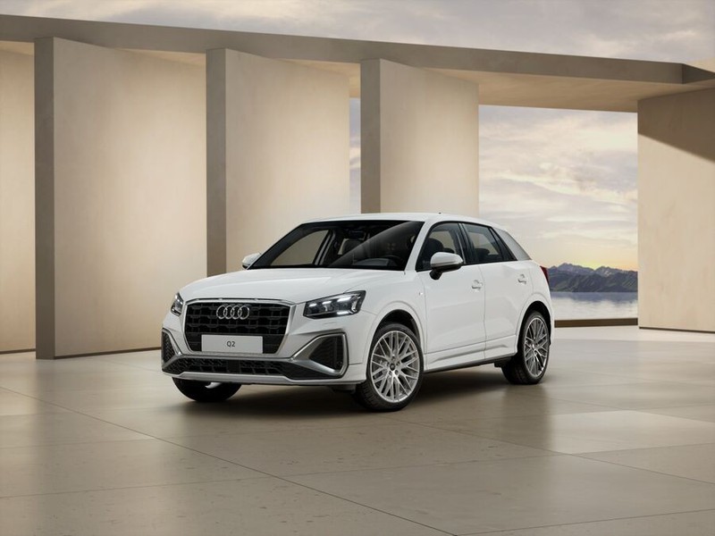1 - Audi Q2 35 1.5 tfsi s line edition