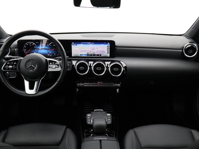 13 - Mercedes Classe A 180 d progressive advanced speedshift dct amg 8g