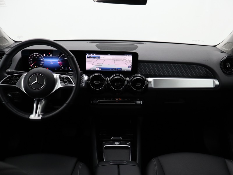 13 - Mercedes GLB 180 d advanced 8g-dct