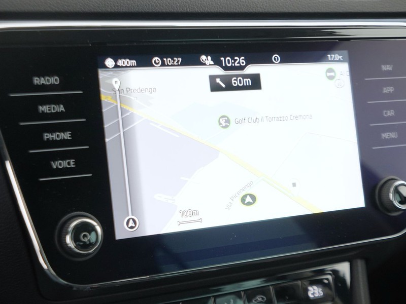 31 - Skoda Superb wagon 2.0 tdi evo scr 150cv style dsg