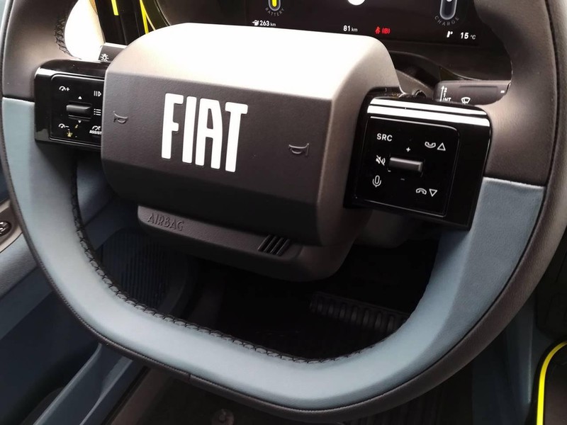 13 - Fiat Grande Panda 44 kwh la prima