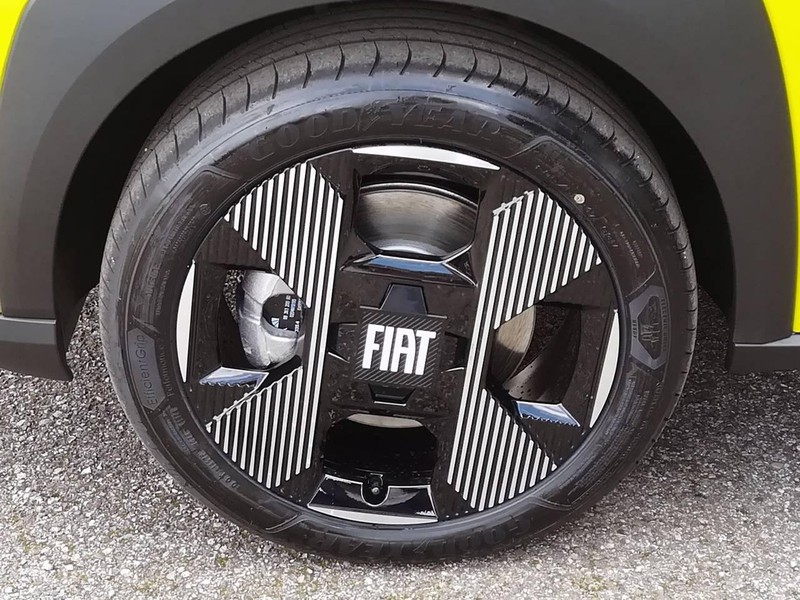 19 - Fiat Grande Panda 44 kwh la prima