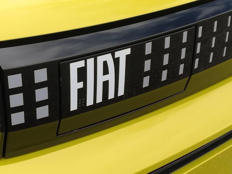 25 - Fiat Grande Panda 44 kwh la prima