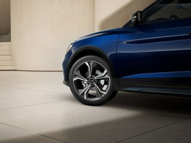 7 - Audi A1 allstreet 30 1.0 tfsi 116cv identity contrast s tronic