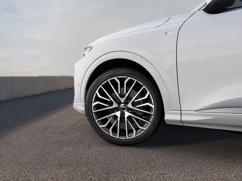 7 - Audi Q5 2.0 tfsi mhev+ 204cv s line edition quattro s tronic