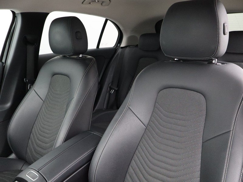 7 - Mercedes Classe A 180 d progressive advanced plus speedshift dct amg 8g