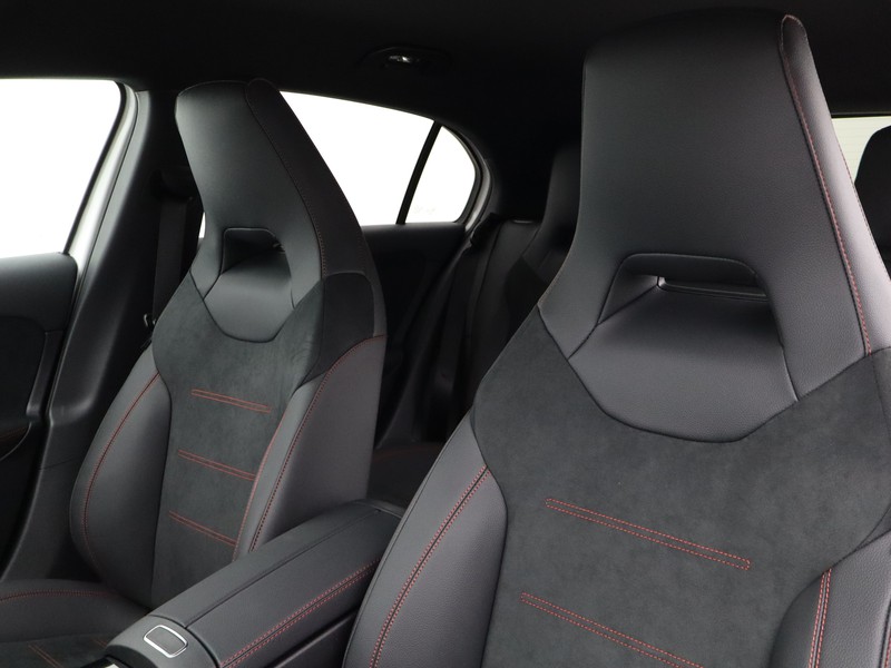 7 - Mercedes Classe A 180 d amg line extra speedshift dct amg 8g