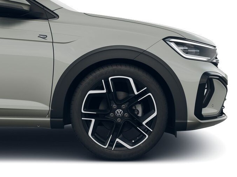 7 - Volkswagen Taigo 1.0 tsi 115cv r-line plus dsg