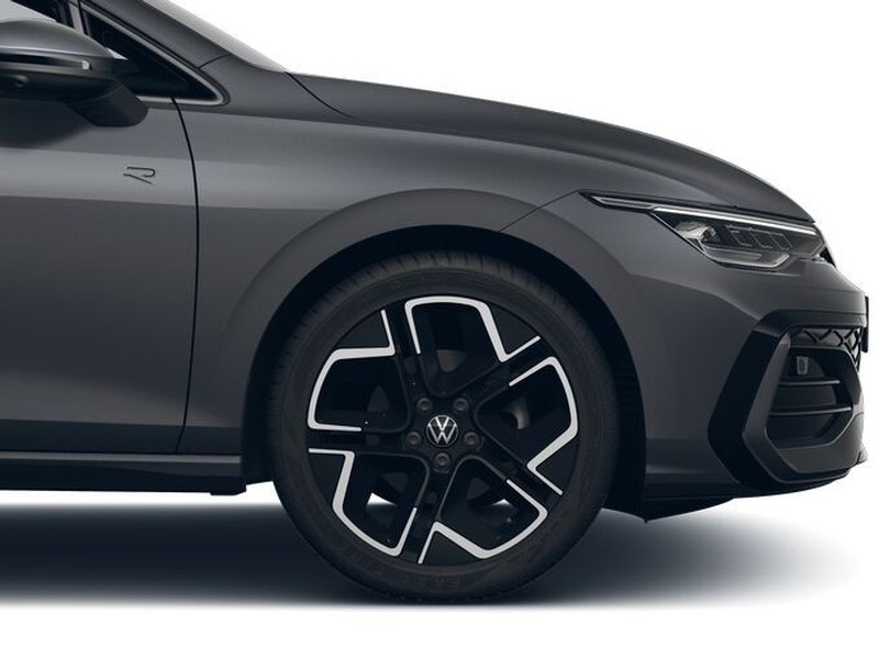 7 - Volkswagen Golf 1.5 etsi act 150cv r-line plus