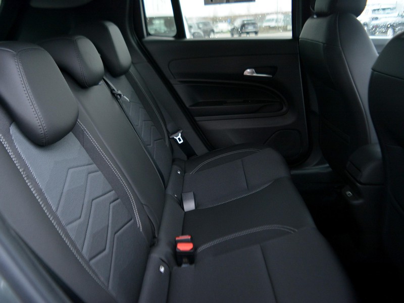 7 - Jeep Avenger 1.2 turbo e-hybrid mhev 110cv summit fwd edct6