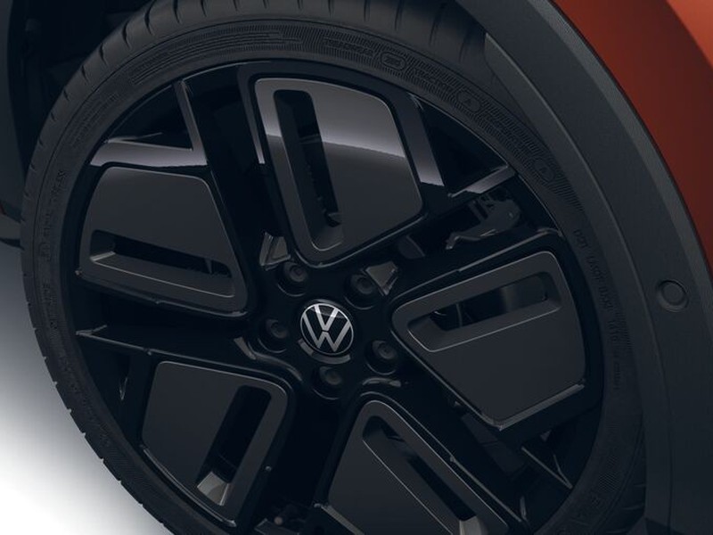 7 - Volkswagen T-Roc 1.5 etsi act 115cv style dsg
