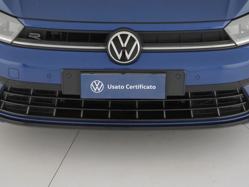 13 - Volkswagen Polo 1.0 tsi 95cv r line