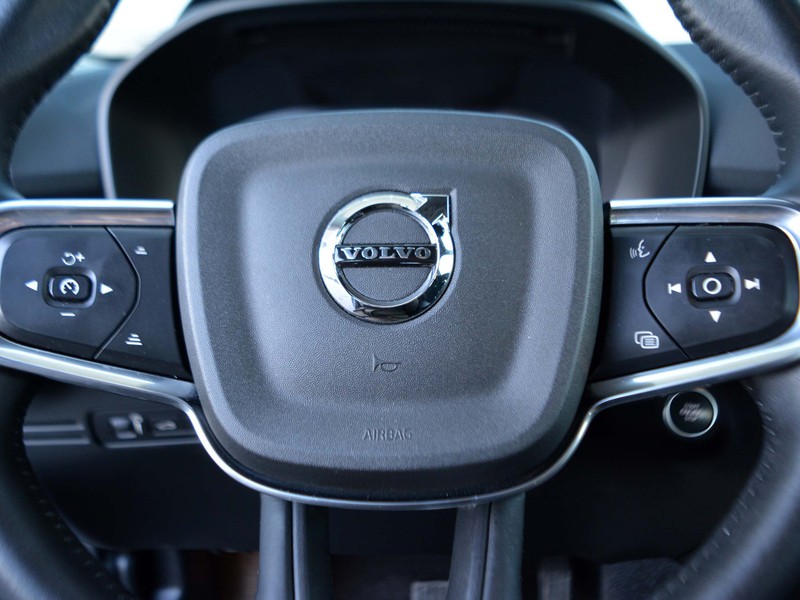 19 - Volvo XC40 1.5 t5 recharge plug-in-hybrid inscription expression geartronic my21