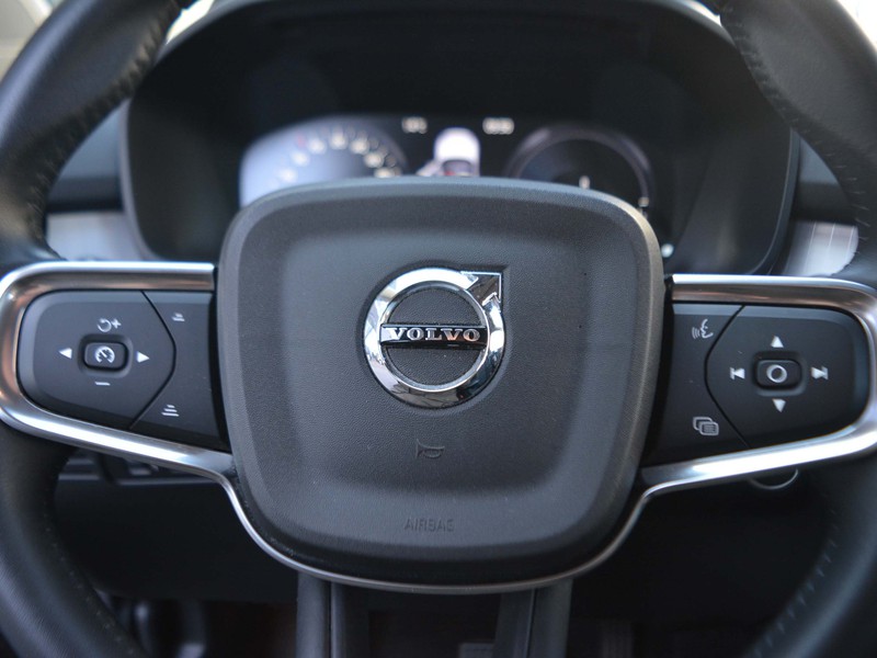 19 - Volvo XC40 1.5 t5 recharge plug-in-hybrid inscription expression geartronic my21