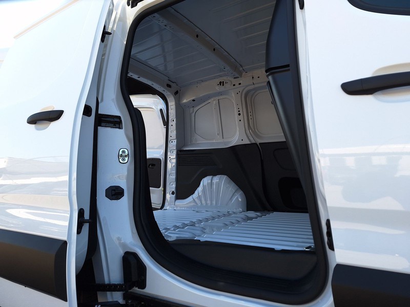 7 - Fiat Professional Doblò Series 4 Stock My26 Van M 1.5 Diesel 100 Cv Manuale