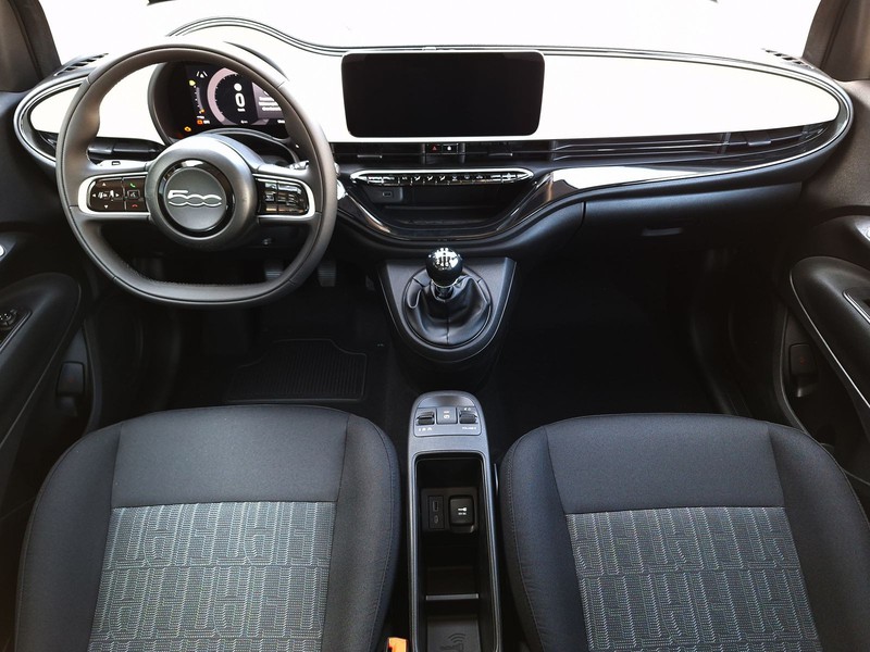 7 - Fiat 500 1.0 hybrid icon