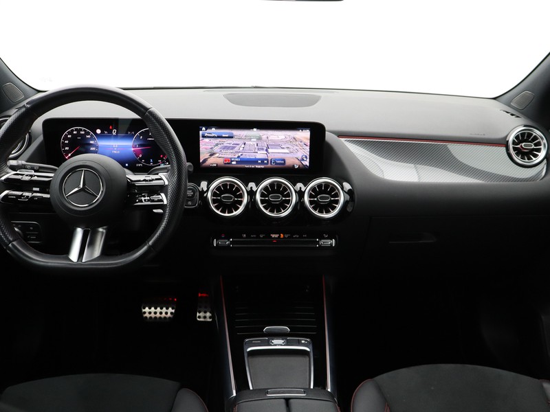 13 - Mercedes Classe B 180 d amg line premium 8g-dct