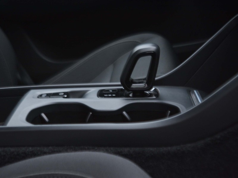 13 - Volvo XC40 1.5 t4 recharge plug-in-hybrid inscription expression geartronic my21