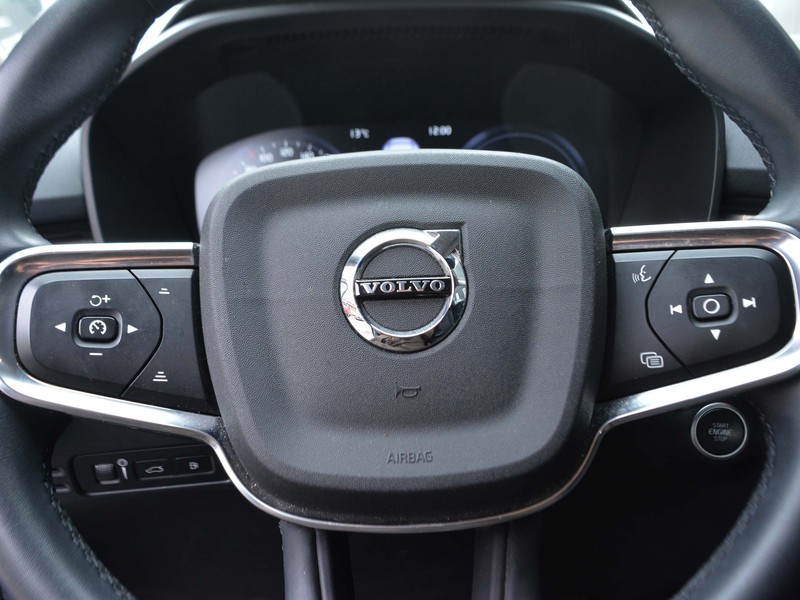 19 - Volvo XC40 1.5 t4 recharge plug-in-hybrid inscription expression geartronic my21