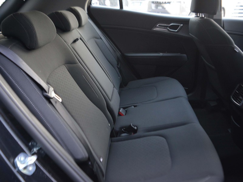 7 - Kia Sportage 1.6 crdi mhev business dct