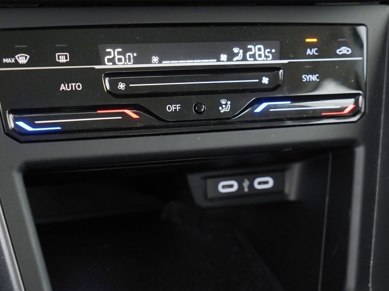 25 - Volkswagen Polo 1.0 tsi 95cv style