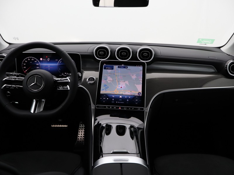 13 - Mercedes GLC suv 300 de plug in hybrid amg line advanced tech 4matic 9g-tronic