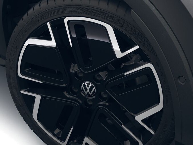 7 - Volkswagen T-Roc 1.5 etsi act 150cv r-line dsg