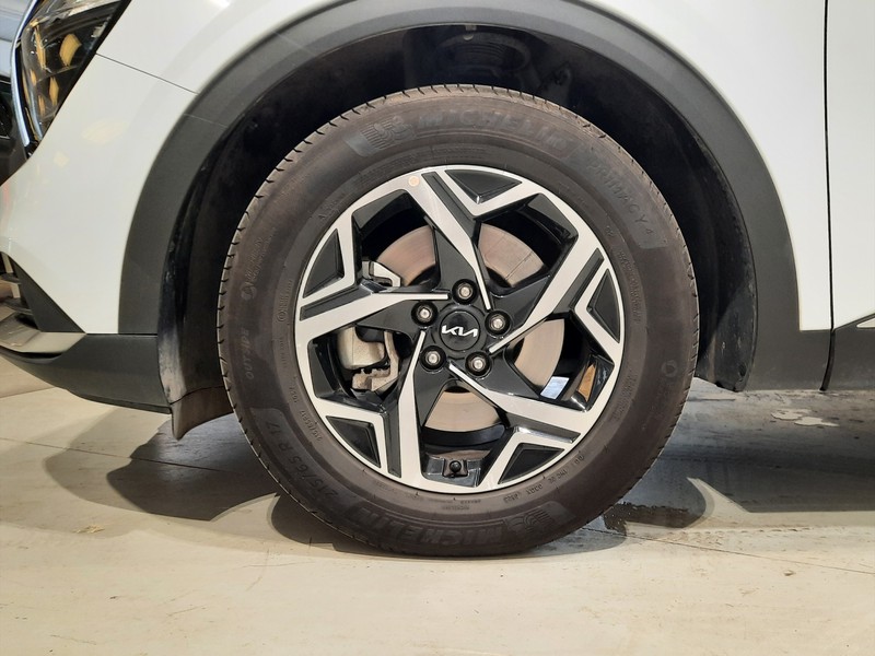 19 - Kia Sportage 1.6 t-gdi mhev business imt