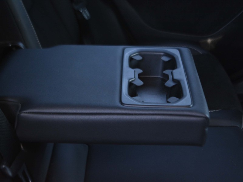 7 - Volvo XC40 1.5 t4 recharge plug-in-hybrid r-design geartronic my21