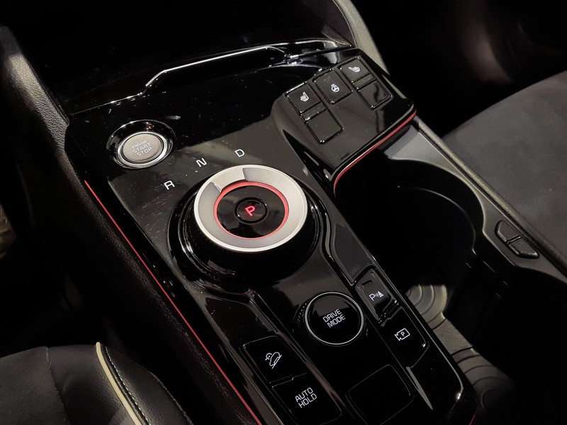 13 - Kia Sportage 1.6 t-gdi hev gt-line at6