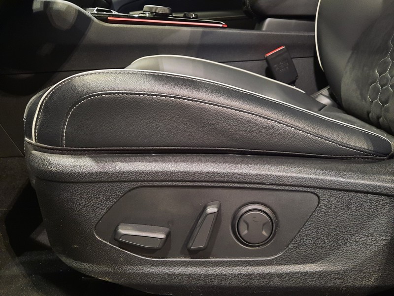 19 - Kia Sportage 1.6 t-gdi hev gt-line at6