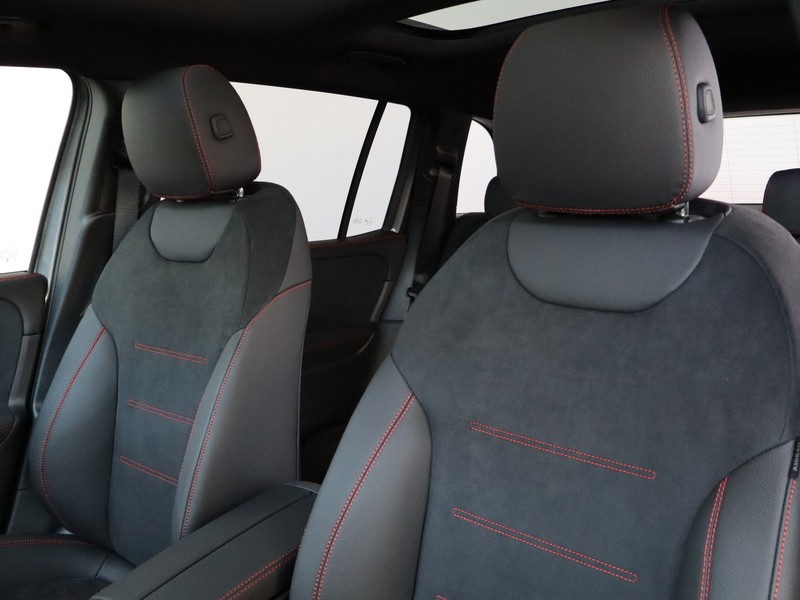 7 - Mercedes GLB 250 amg line premium plus 4matic 8g-dct