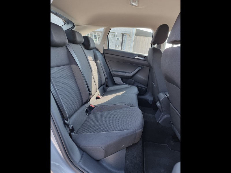 13 - Volkswagen Taigo 1.0 tsi 115cv life