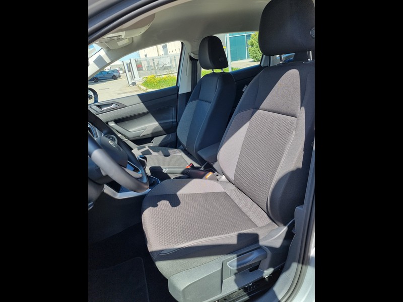 7 - Volkswagen Taigo 1.0 tsi 115cv life