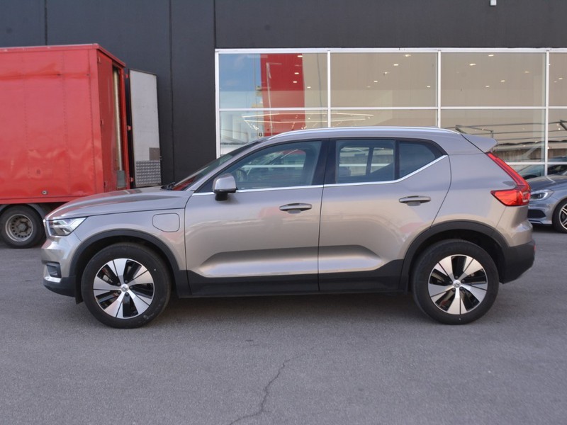 25 - Volvo XC40 1.5 t5 recharge plug-in-hybrid inscription expression geartronic my21