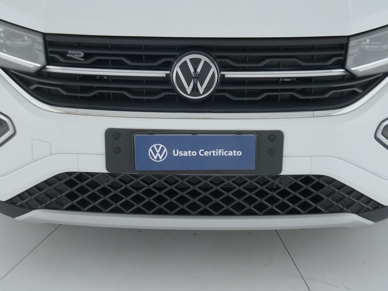 13 - Volkswagen T-Cross 1.0 tsi 115cv r-line plus
