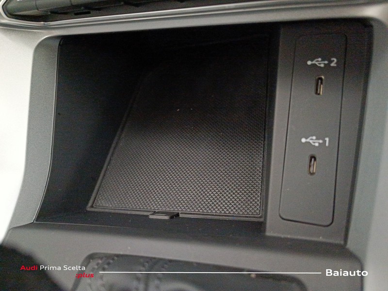 13 - Audi Q3 sportback 35 2.0 tdi s line edition s tronic