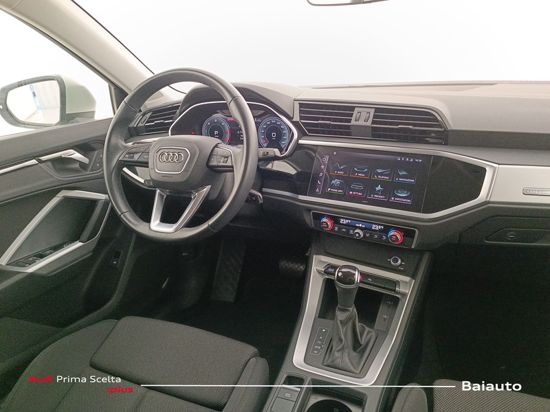 7 - Audi Q3 sportback 35 2.0 tdi s line edition s tronic