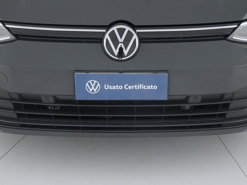 13 - Volkswagen Golf 2.0 tdi scr 115cv life dsg