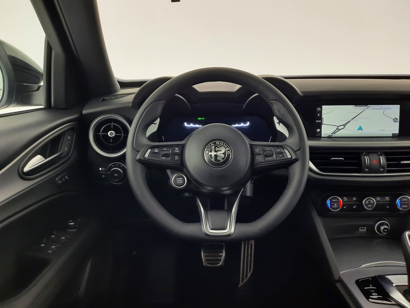 7 - Alfa Romeo Stelvio 2.2 turbo 210cv veloce q4 at8