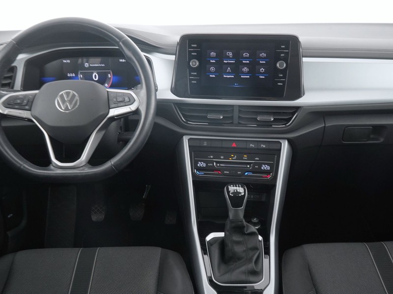 7 - Volkswagen T-Roc 2.0 tdi scr 115cv life